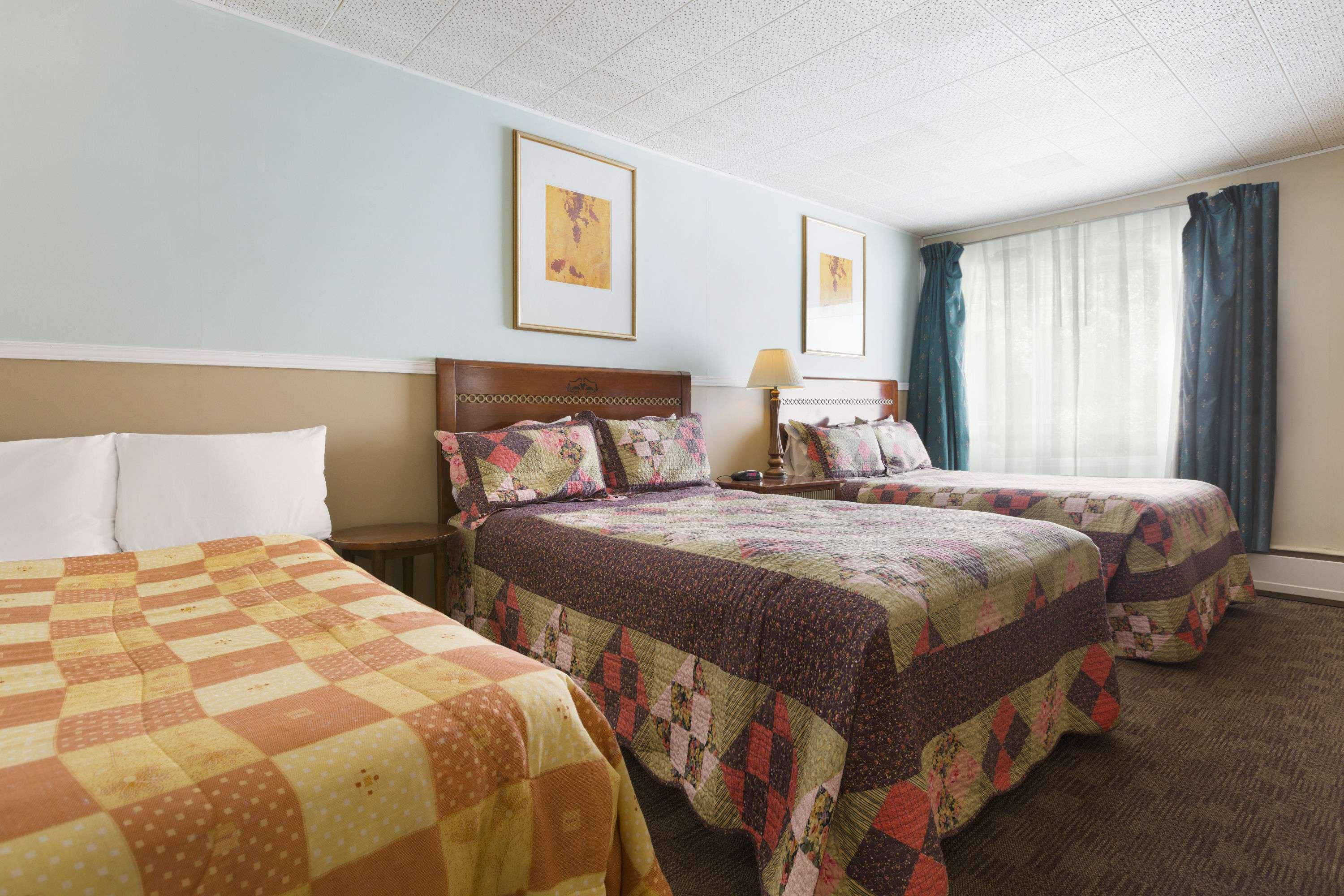 Travel Inn Cochrane Bagian luar foto
