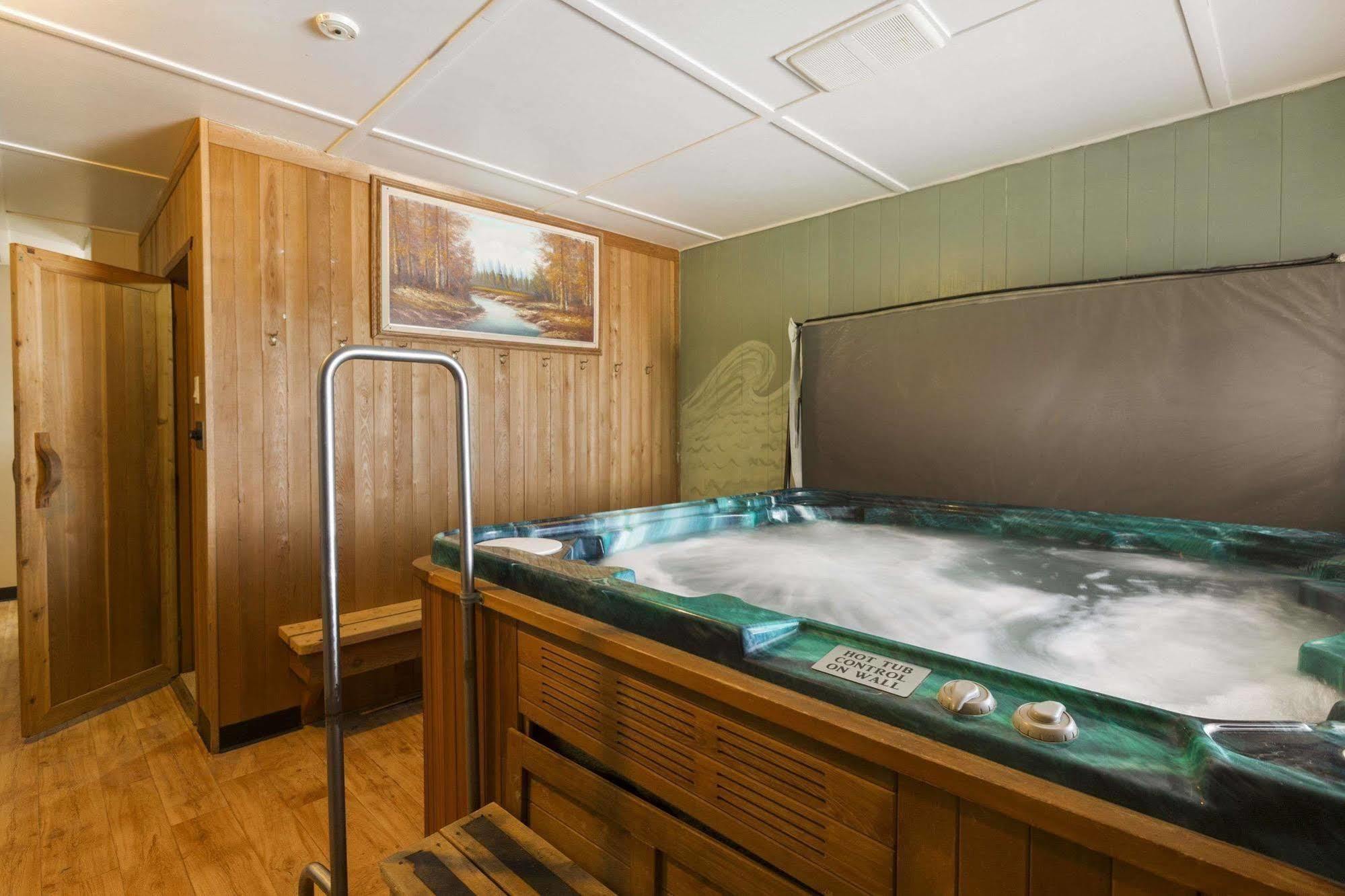 Travel Inn Cochrane Bagian luar foto